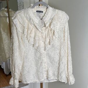 NWOT,SHEIN Cream Ruffle Lace Button-Up Blouse, L 8/10